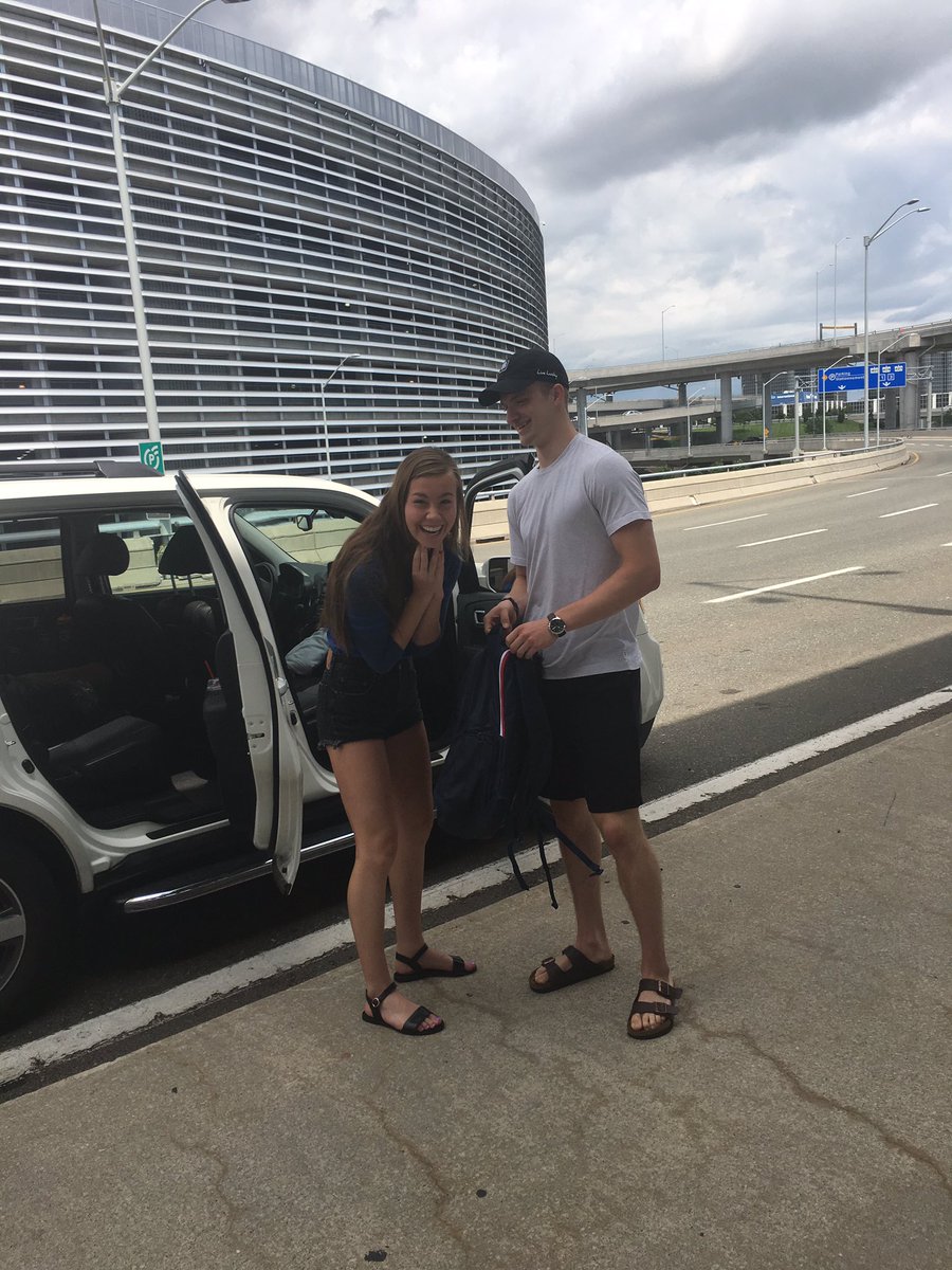 izzy_payne's tweet photo. After not seeing bae for 2 months, mom flew him in for my graduation present... Best surprise present ever😢 love love love ❤️ https://t.co/GRkpwRsDJu