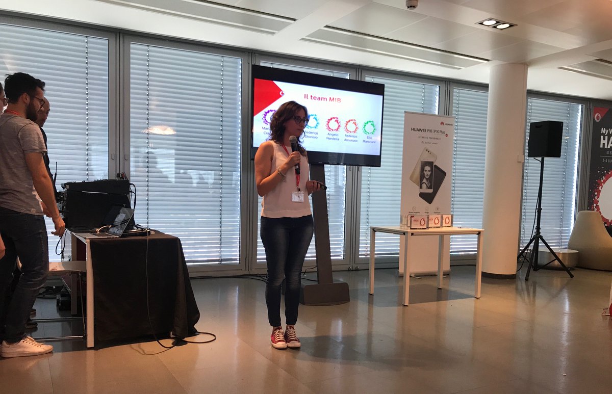 VodafoneIT's tweet photo. Le presentazioni dei progetti si sono concluse. Ora tocca alla giuria! #MyVodafoneHack https://t.co/nahtCQuiNr