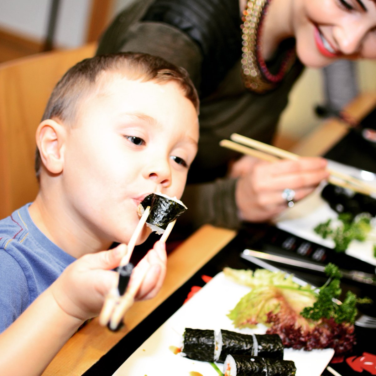 sapporolpool's tweet photo. Awesome snap... Even our youngest customers love Sapporo’s Maki 🍣😊 #sushi #healthyeating #maki https://t.co/zK0Tt2hQZK