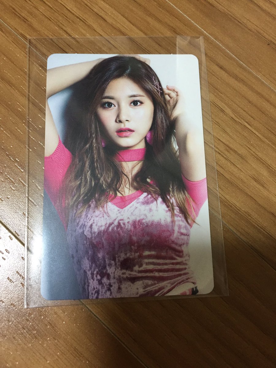 ツウィ🍭 (@xxtzuyuxx_twice) / X