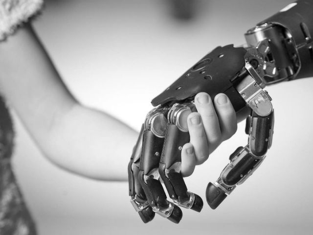 150 years of Canadian innovation! From the pacemaker to the prosthetic hand and of course, poutine! #healthtech 🇨🇦 bit.ly/2tIuIUJ