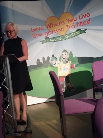 Love Where You Live Awards - Cllr <a href="/AnnCrimmings1/">Ann Crimmings</a> talking about why environmental issues are so important! Thanks to all the sponsors ♻️