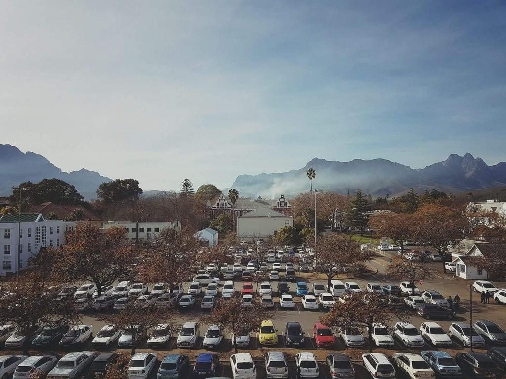 adrianmarnewick's tweet image. Another lovely day in #Stellenbosch at the @WorksheetCloud strategy week. Some jobs can be cool. #lovemywork @LearningLabApps #education