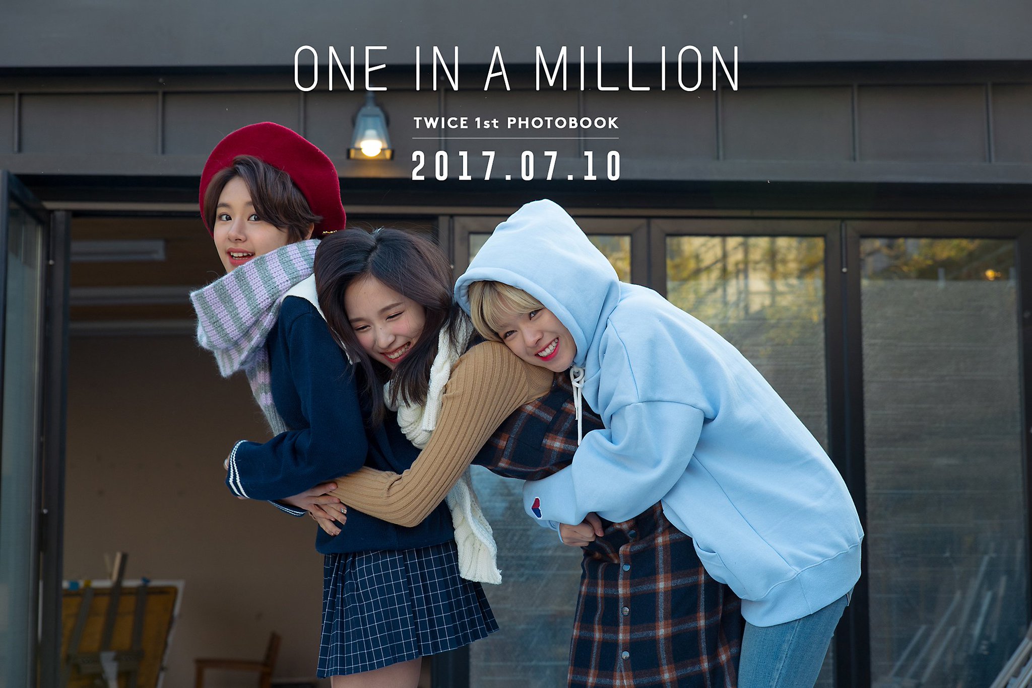 TWICE on X: 
