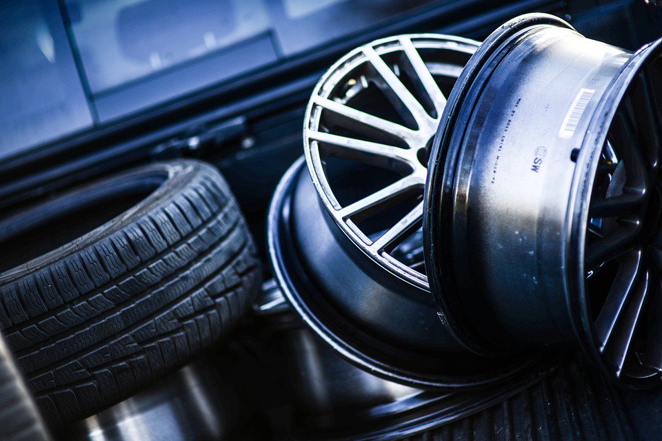 sgswirral's tweet photo. We are here for all your tyre fitting needs, give us a ring 0151 678 0222 FREE QUOTES #Moreton #WestKirby #Meols https://t.co/hBNQ3pm1tS