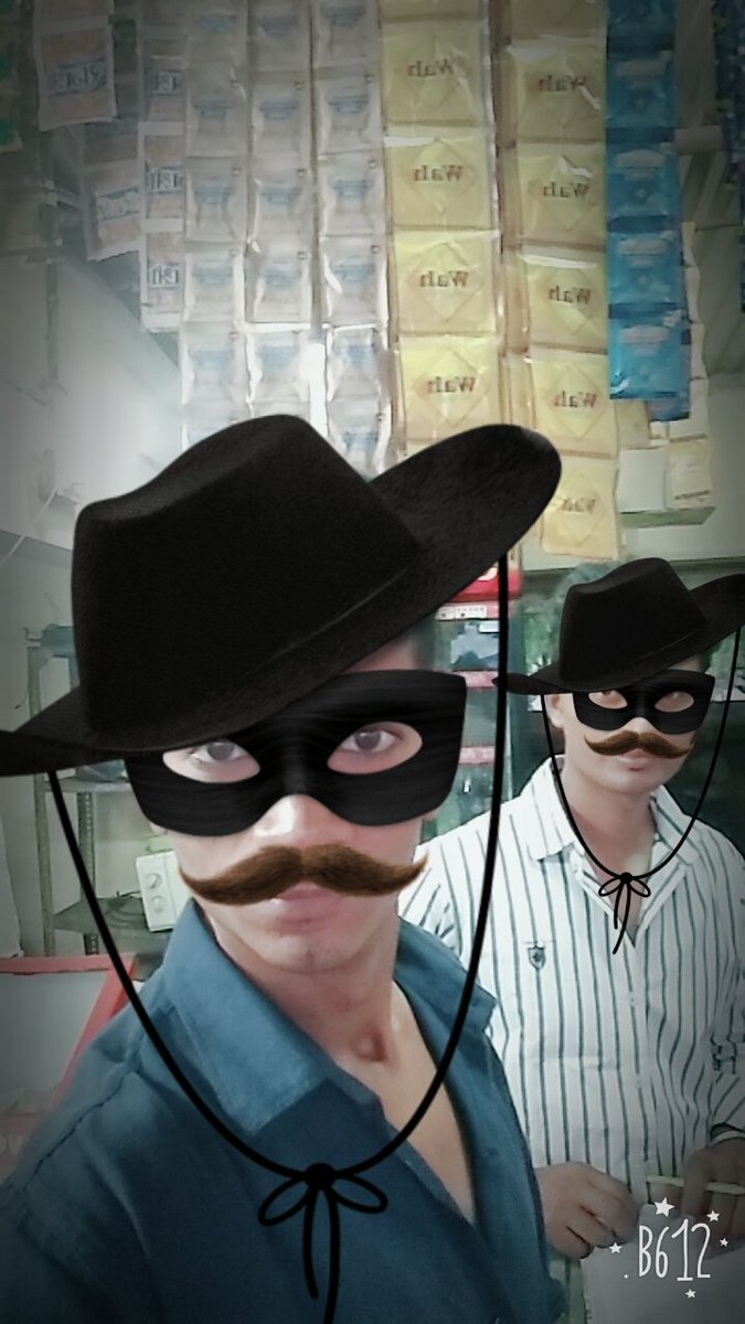 amarkumarjangh1's tweet photo. #Entertaining #selfie #withFriends #awsmMoment ππππππ
π
https://t.co/YxNtT4gaX9