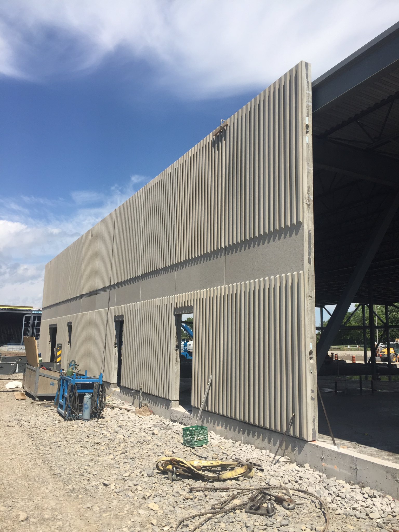 Central Precast Auf Twitter Wrapping Up Installation Of Ribbed Precast Wall Panels At The Riverview Shopping Centre In Kingston On Https T Co Yxst5foam4 Twitter