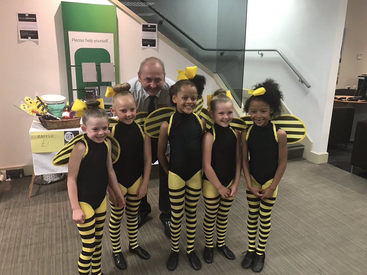 Our Ariana bees 🐝 at Lloyds Bank in #Crewe helping them to raise money for the victims of the Manchester bombing