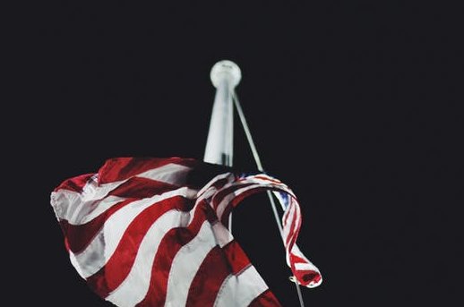 ChambleeCFA's tweet photo. From our Chick-fil-A family to yours, happy Fourth of July! https://t.co/Uz23i8UovC