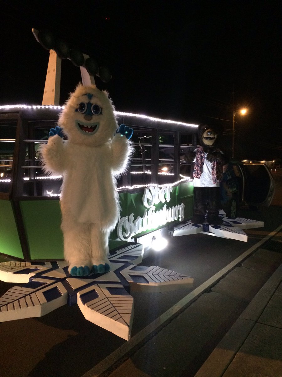 Happy 4th of July from Ober! #4thofJuly #july4th #july4th2017 #Independanceday #ober #gatlinburg #midnightparade #parade #4thofjulyfloat