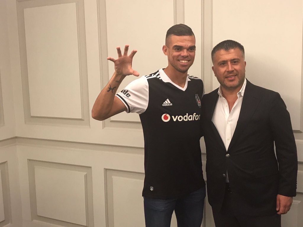 zehra220887's tweet photo. Welcome to Besiktas @officialpepe @Besiktas #besiktas #bundansonra #hersene https://t.co/B3AdCRacNd