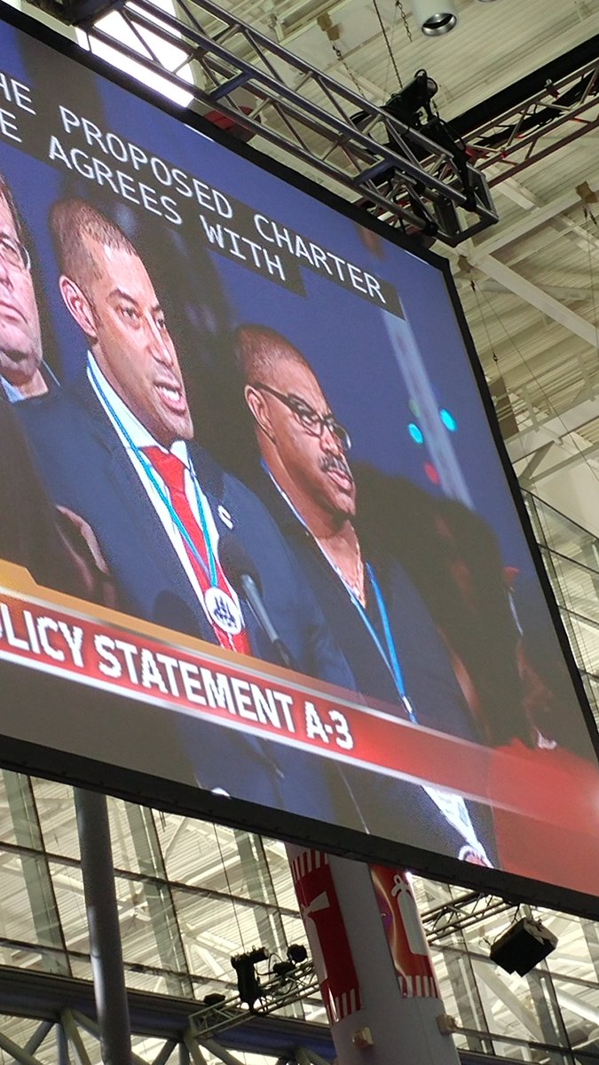 RT <a href="/snoopsrulez/">Diane Mackay</a>: <a href="/SpillerForNJEA/">NJEA President Sean Spiller</a> workin on the big screen #NEARA17 #votenoA-3 #charterschoolpolicy