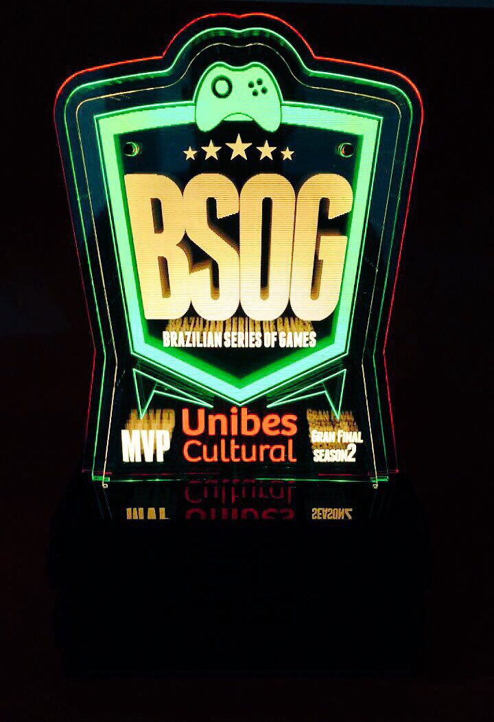 BSOGplay's tweet photo. ESTÁ CHEGANDO A HORA!! Nos dias 7 e 8 de julho na @UnibesCultural a Gran Final de COD IW. E aí quem leva este aqui? #bsog #lanbsog https://t.co/rUSN1irMgs