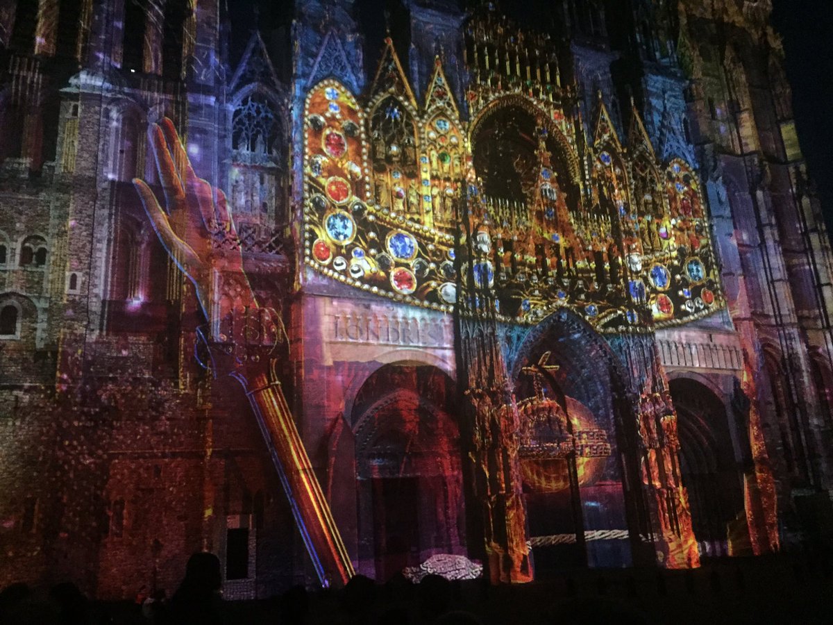 Superbe son & lumière à la cathédrale de #Rouen #GuillaumeLeConquerant