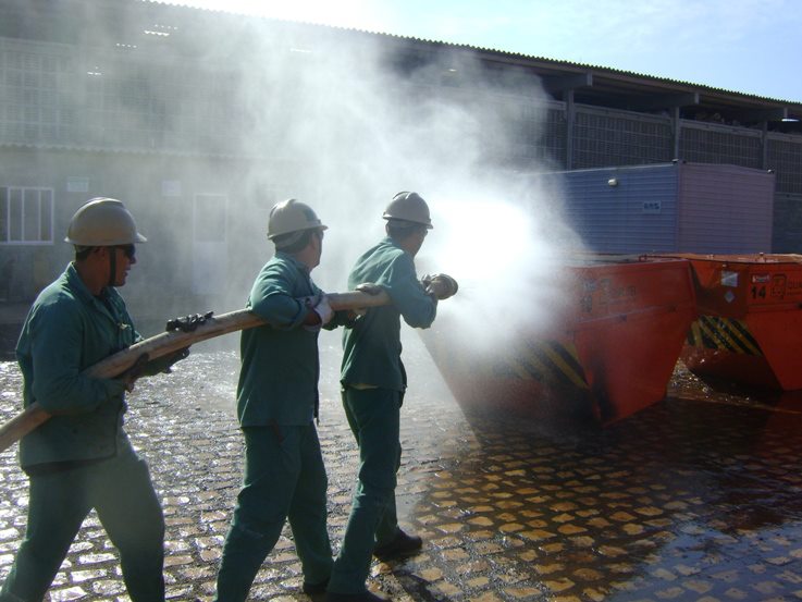 Treinamento de combate a incêndio. Ano 2010.