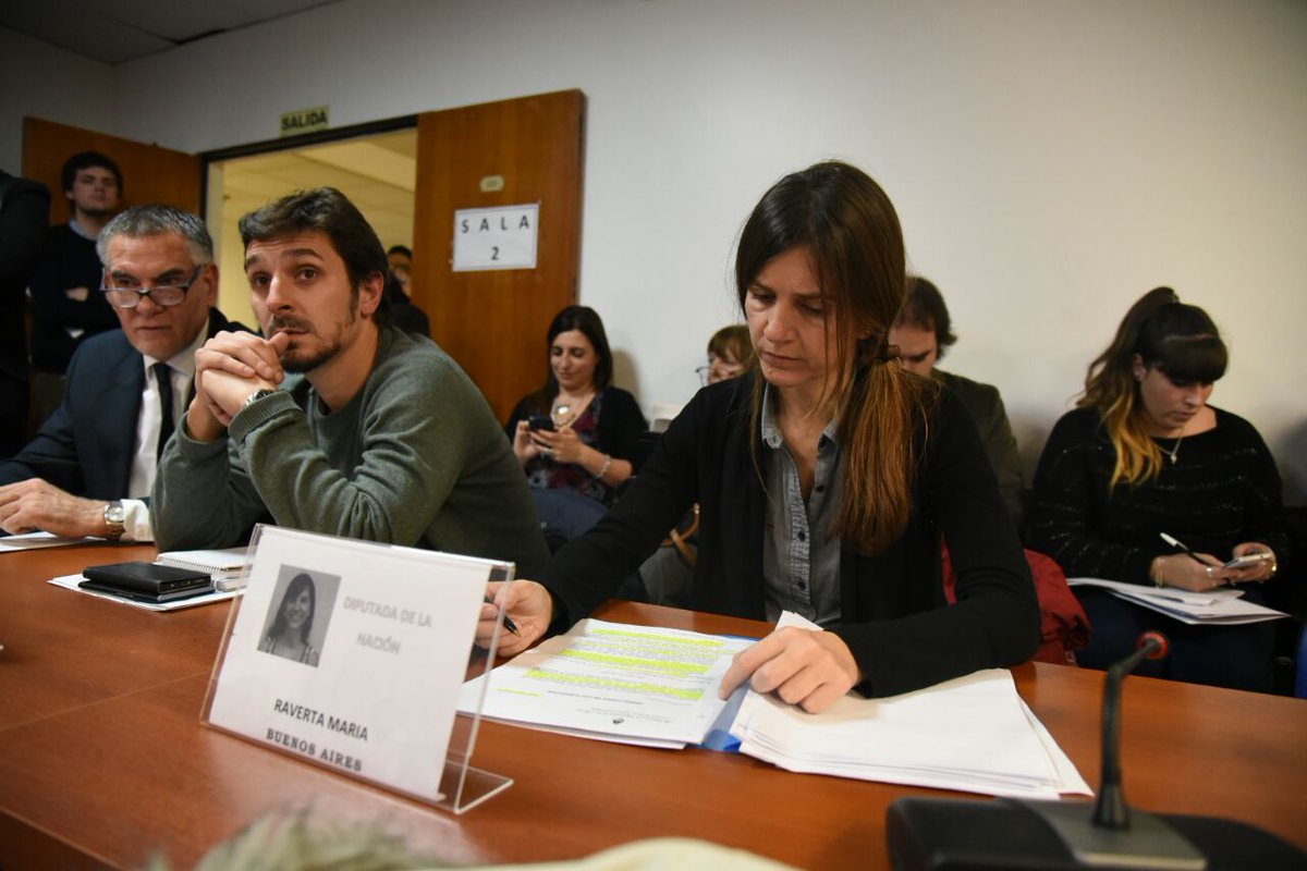 En la Comisión de Salud en Diputados, tratamos proyectos de Ley sobre #Fibromialgia . Necesitamos mejorar la atención de miles de pacientes.