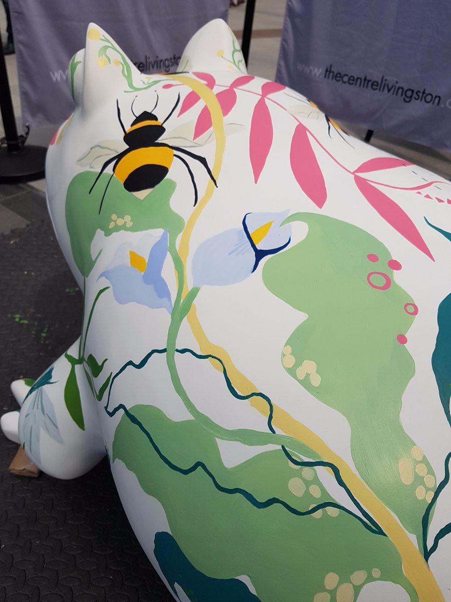 daniellejanec's tweet photo. The frog trail has started at The Centre, Livingston!Including my #summer inspired frog #illustration #mural #scotlandart #frogtrail #paint https://t.co/qBU6BFffVt