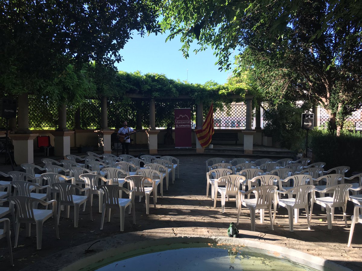 Bernat_Orellana's tweet photo. Tot a Punt! #elmontserratiescomarca https://t.co/a9pqpjrvEL