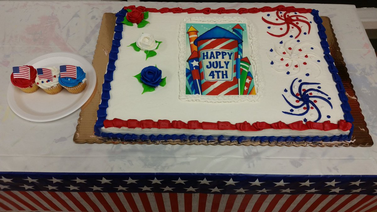 Taraglienke's tweet photo. Happy 4th from 4607!! #MA2017JUL4 @VicTHD4607 @kattyniner https://t.co/3nqLCqeO1o