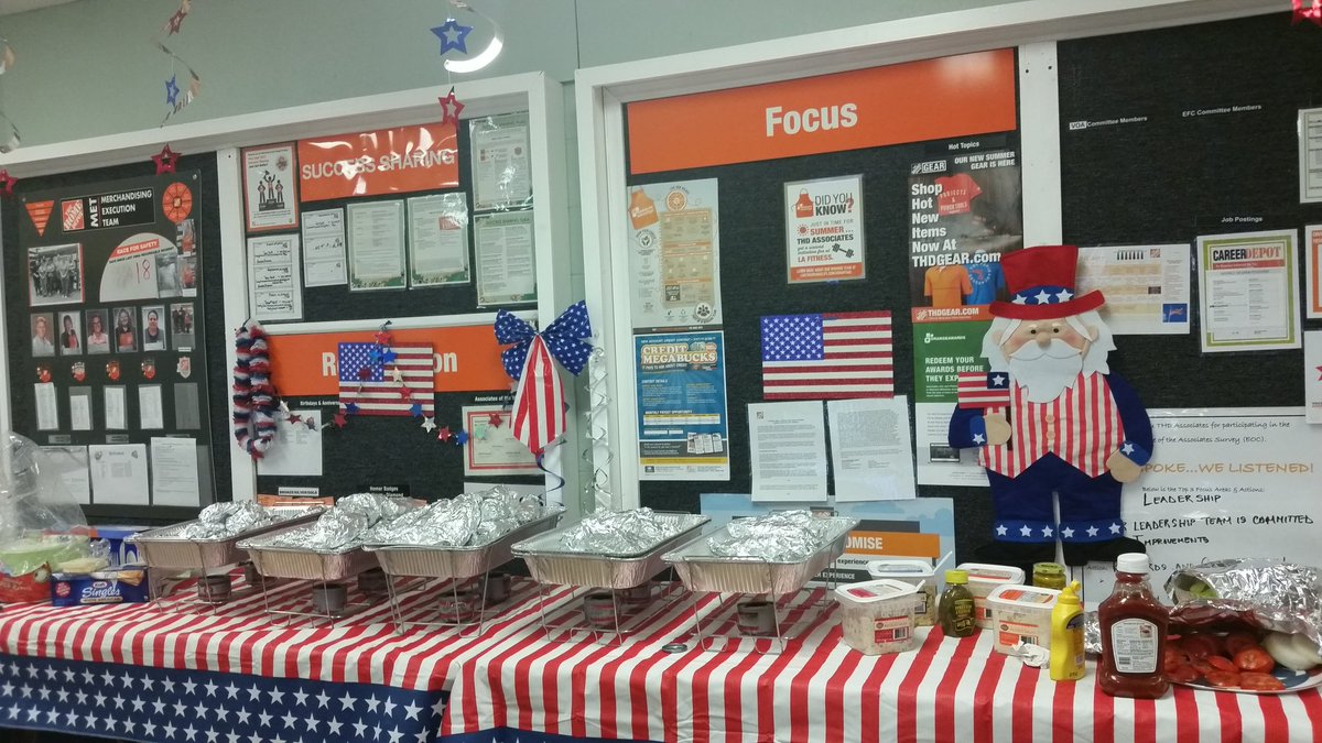 Taraglienke's tweet photo. Happy 4th from 4607!! #MA2017JUL4 @VicTHD4607 @kattyniner https://t.co/3nqLCqeO1o