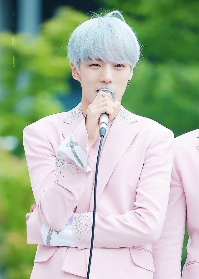 MONST7x's tweet image. minhyuk