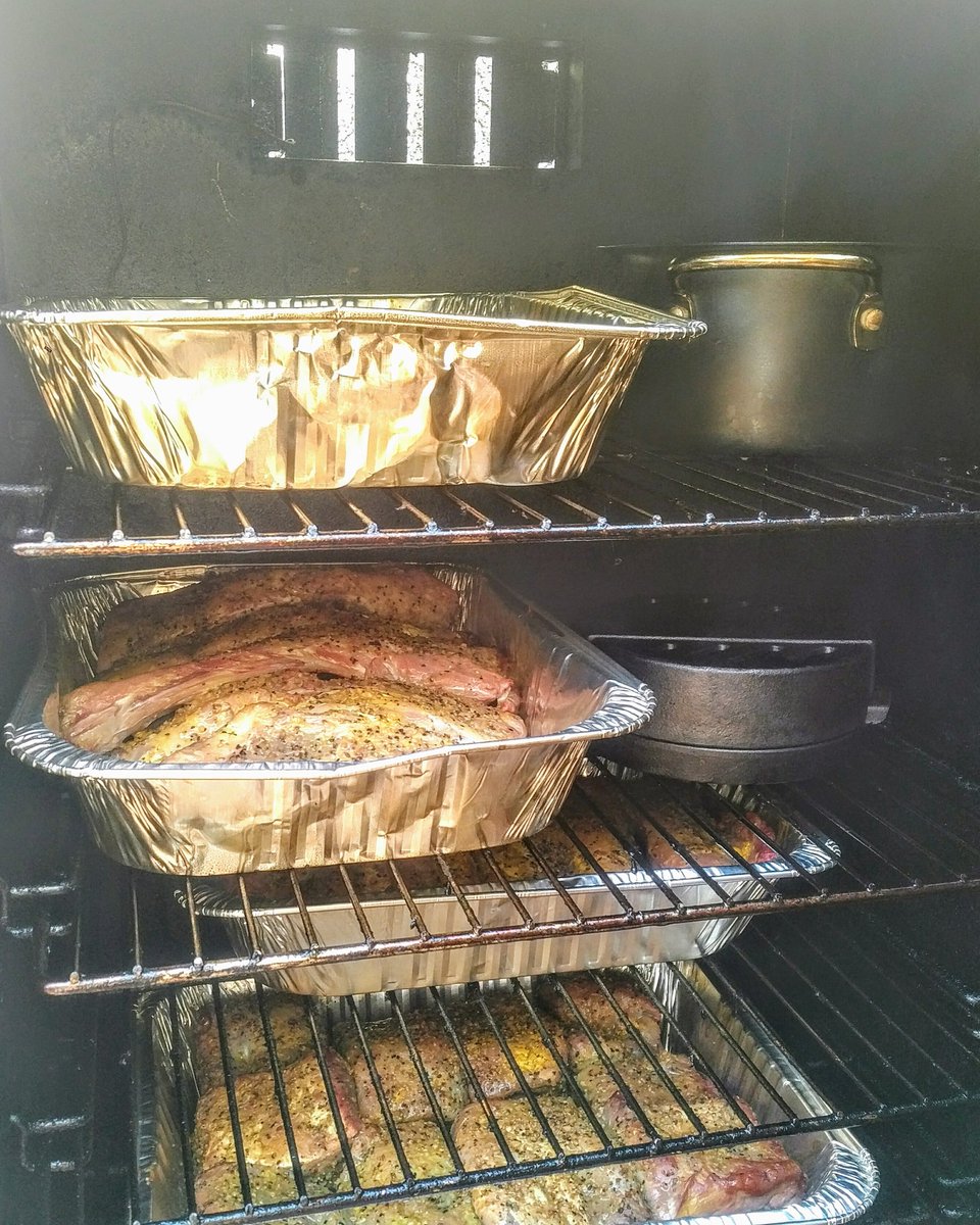 rubme2times's tweet photo. Smoke'm if you got'em! Happy Fourth of July!  #fourthofjuly #independenceday #BBQ #grilling #beefribs #beef #ribs #pork https://t.co/9Dpp55j2J0