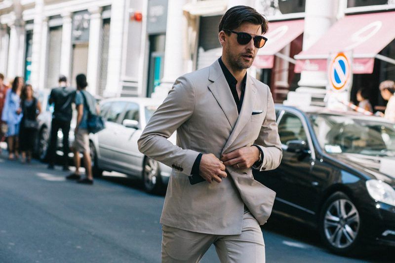 berelandco's tweet photo. Custom tailored suits dominated the #streetstyle scene in Milan during #mfw — we're loving the flood of #dapperness. https://t.co/WnNOjXI5mM https://t.co/dB2cGf0BG9