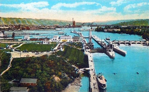 100 years ago today, the Ballard Locks and Lake Washington Ship Canal were dedicated. bit.ly/2tkGeUo