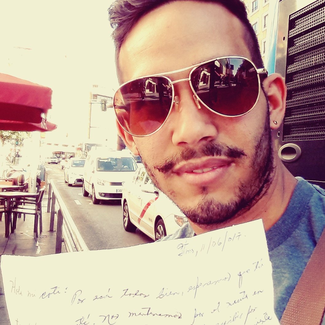 sinropainvierno's tweet image. Adoro las cartas de mi #madre #viajando #sinropainvierno @sinropainvierno @LegrandEdgar