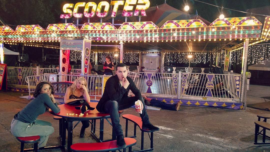 moonstone170's tweet photo. TVD BTS 8x05 🎪

#thevampirediaries #tvdbts #tvdseason8 #bonenzo #saltzmantwins #tvdtwins #salvatorebrothers https://t.co/qivACMWgML