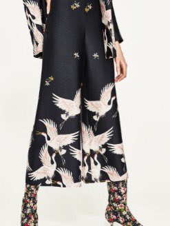 RaquelWanell's tweet photo. @ZARA_Care @ZARA_Care here's a picture if it helps? I'm willing to travel/pay for postage 😊🙏 https://t.co/1svDKPFOla