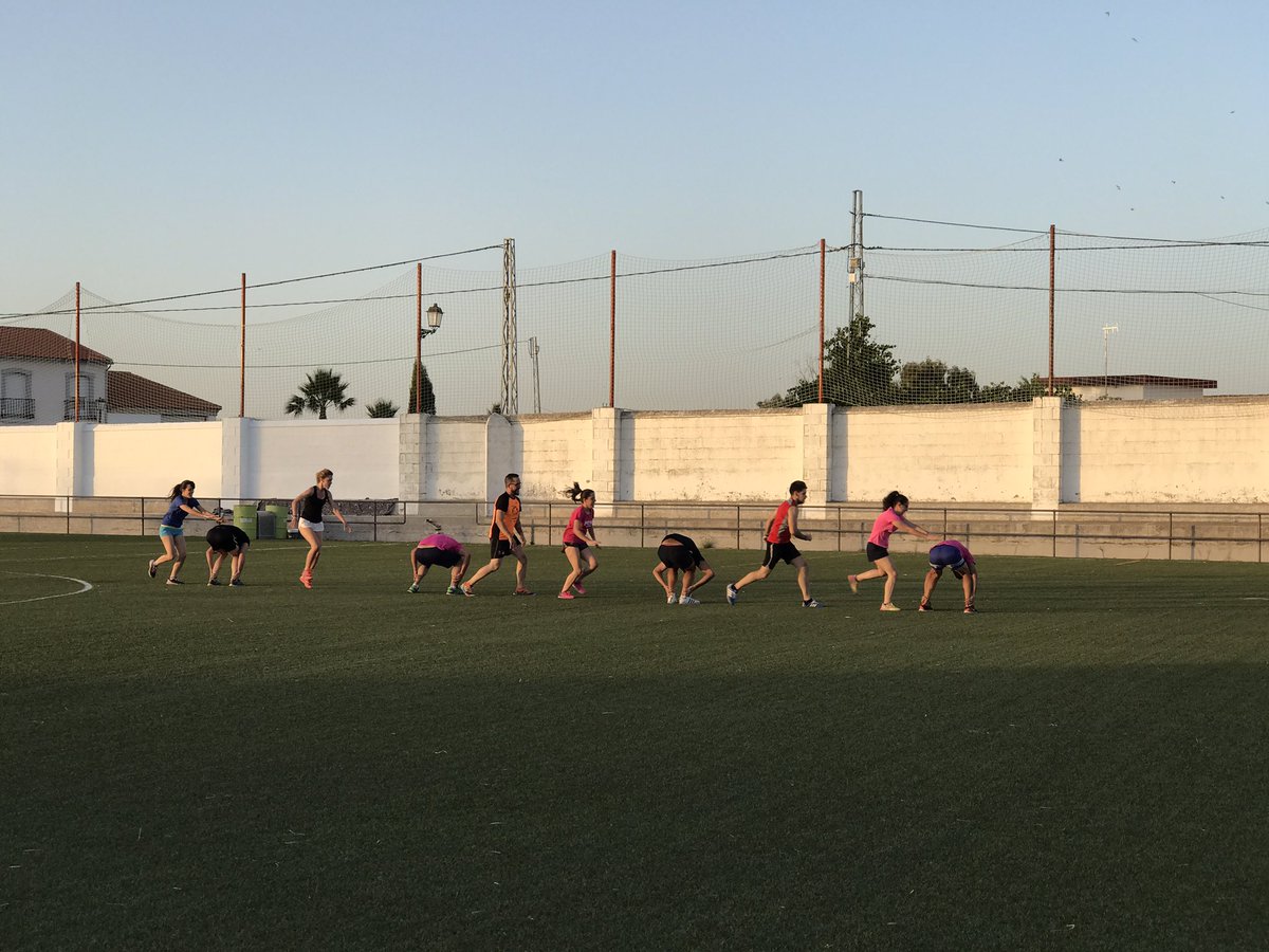 ¡Tenemos un ambientazo preolímpico esta noche en Añora! ¡Cuenta atrás! #OlimpiadasRurales2017