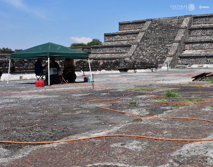 Descubren posible túnel bajo pirámide de Teotihuacán