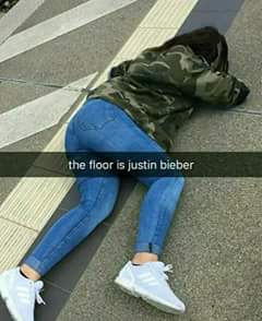 😂