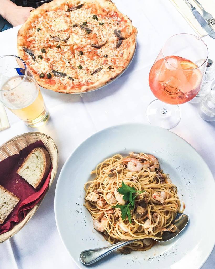 What else? 😋👌 #Pizza #pasta #foodie ift.tt/2sDjpxQ