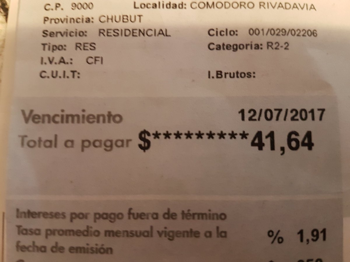 cmhoil's tweet image. #gas cuanto gasta una familia que se calefacciona con garrafas?5.000-8000$ por mes? @Ricardo_Bustos @raulefi @empiria2015 @navarrovir