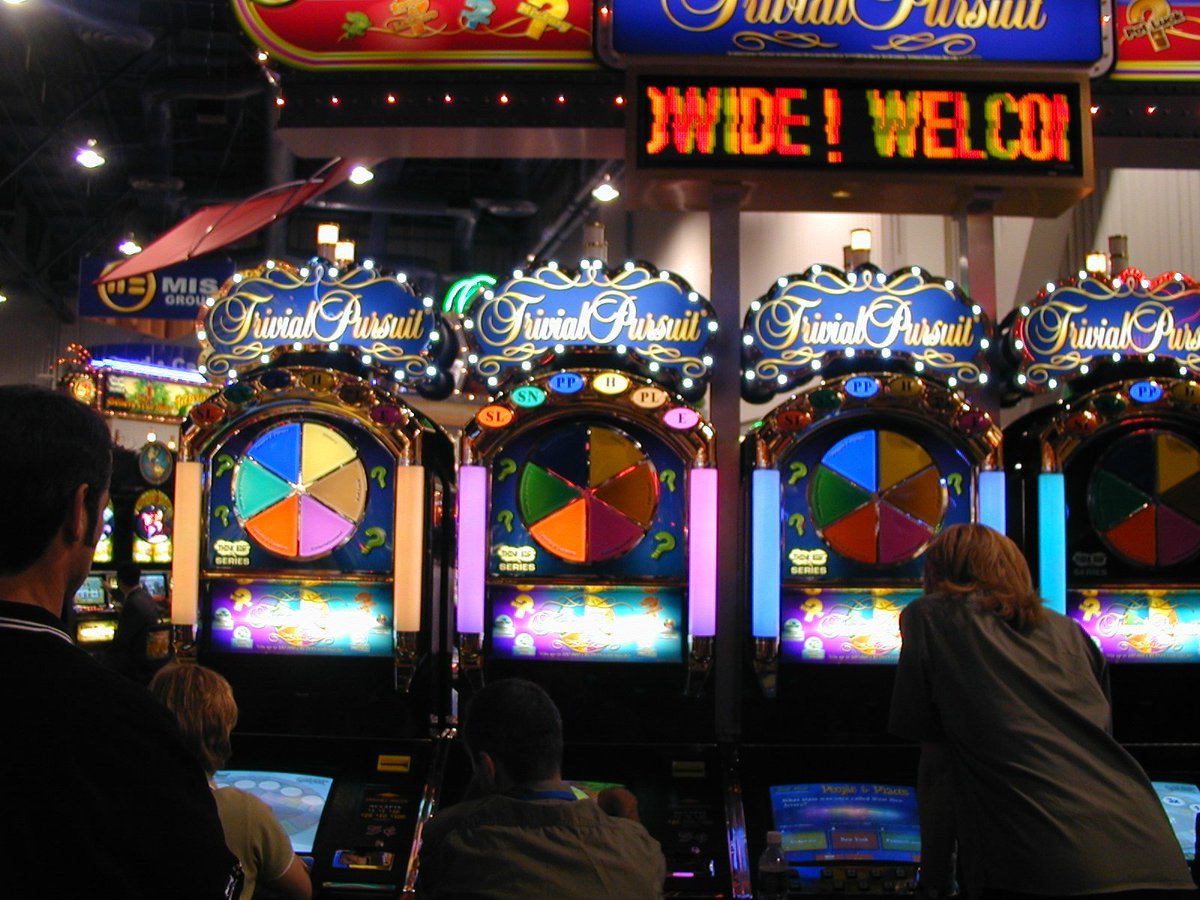 KiboWorks's tweet image. Jan 1999 lots of work on addressable #LEDs driven by the casino&apos;s in turn driving more powerful #LEDcontrollers
#LEDEffects #Kibostory