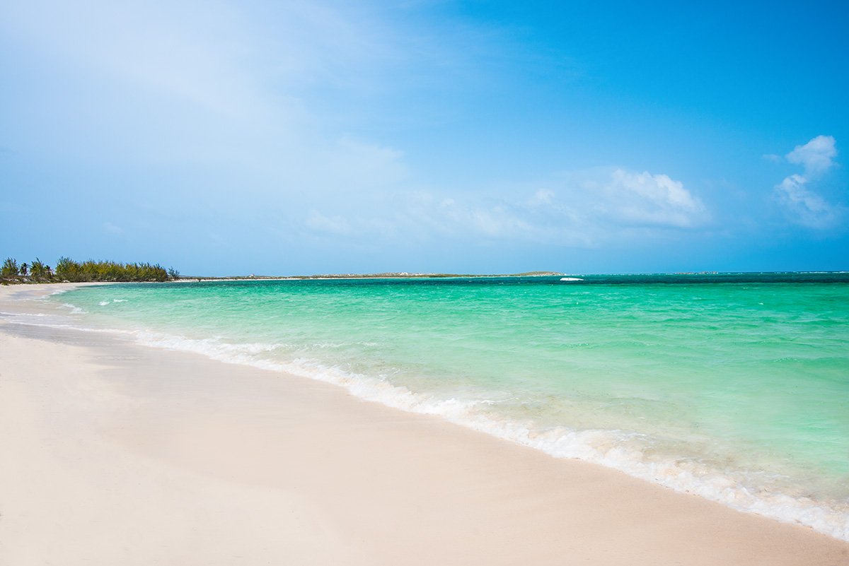 eastbayresort's tweet image. #privacy is the new #luxury. Stay at East Bay in #turksandcaicos to escape crowds &amp;amp; often have pristine #beaches to yourself. Come relax!