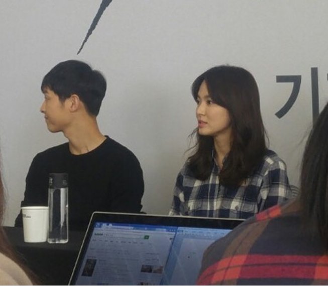 nineteen_ma's tweet photo. behind every successful man there's a woman😍
we will wait for you wedding day, spread love
#SongJoongKi #SongHyeKyo #SongSongCouple https://t.co/xXYyGOQUrU