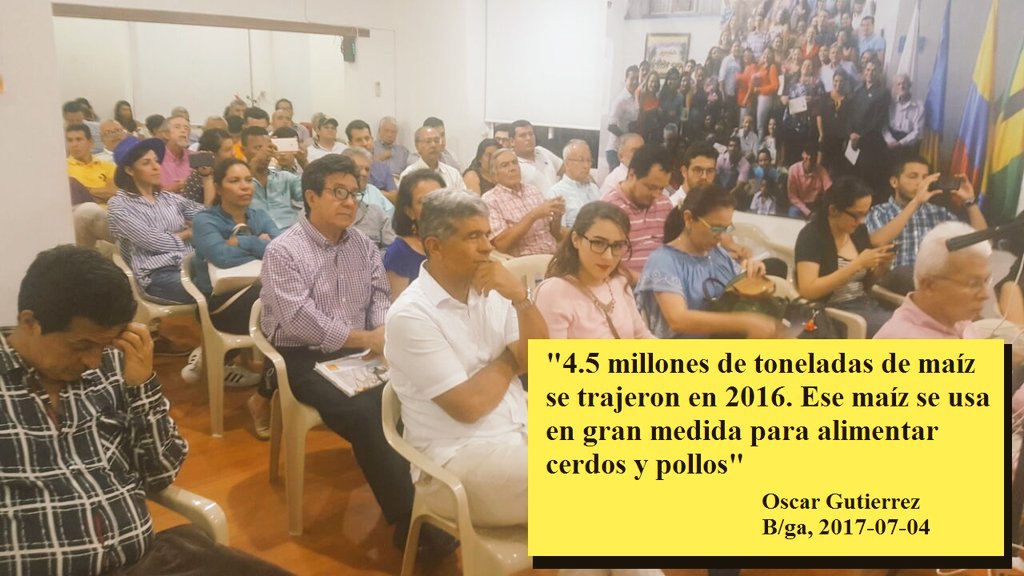 LRobertoS's tweet photo. Estamos en casa de @DignidadS escuchando a Oscar Gutiérrez director ejecutivo de @Dignidad_Agro Situación del Agro https://t.co/OuB9keXIHq