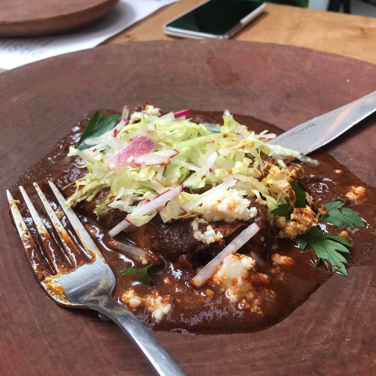 La maravillosa cocina de <a href="/AlamFlorian/">Alam Méndez Florián</a> <a href="/celia_florian/">Celia Florian</a> en <a href="/pasillodehumo/">Pasillo de Humo</a> <a href="/pariancondesa/">Parián Condesa</a> #Condesa #CDMX #Oaxaca