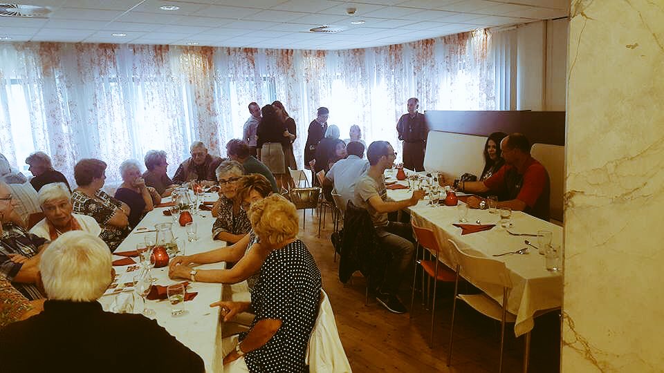 Fantastisch toch, er is heerlijk gegeten vanavond door ruim zeventig gasten en vrijwilligers bij #RestoVanHarte #Rijswijk #verbinding 💪🏻🌹