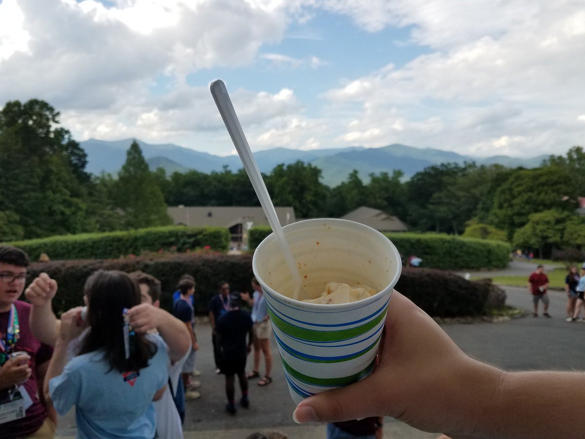 ErinReuland's tweet photo. An amazing view and close to 3rd committees @ymca #CONA2017 https://t.co/LFYTDjEssb