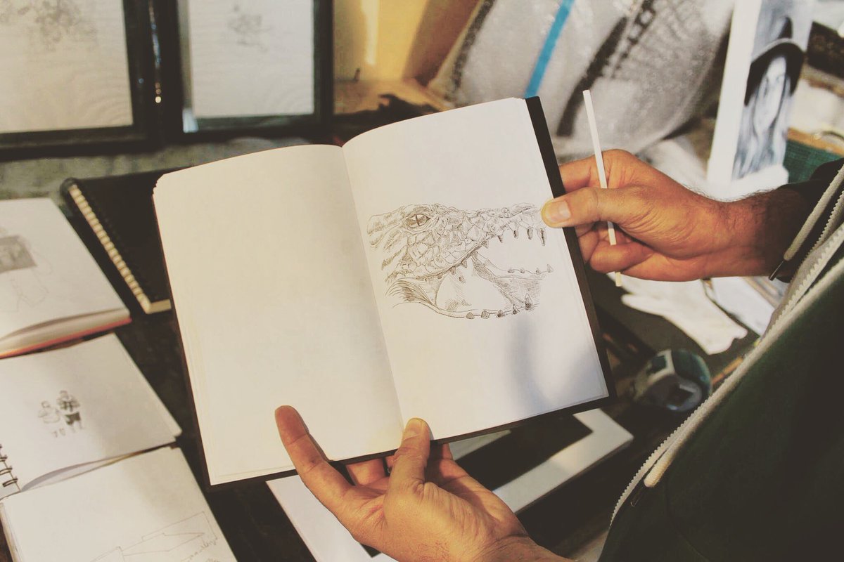 galeriaNM's tweet photo. Visita al estudio de Álvaro Verduzco
#sneakpeek #diario #sketchbook #dibujo. #estudio #galleryweekend2017 https://t.co/5hPXM3TY84