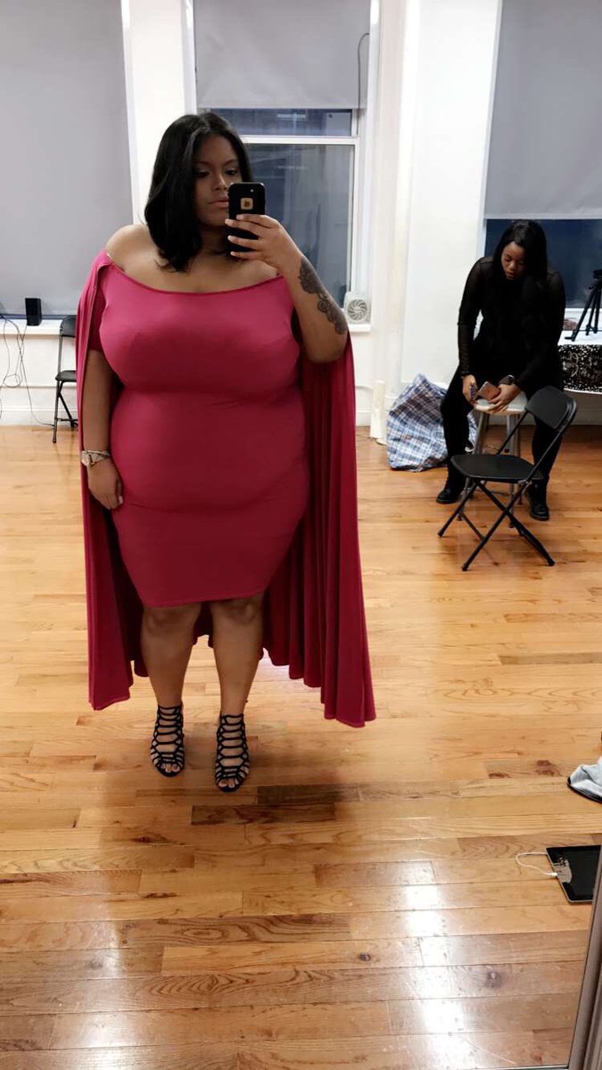 beYANAverage_'s tweet photo. I'm a Philadelphia based +size blogger &amp; I want to start modeling. A retweet would help to get my brand &amp; myself some exposure, please! ✨ https://t.co/ij47nJtYzN