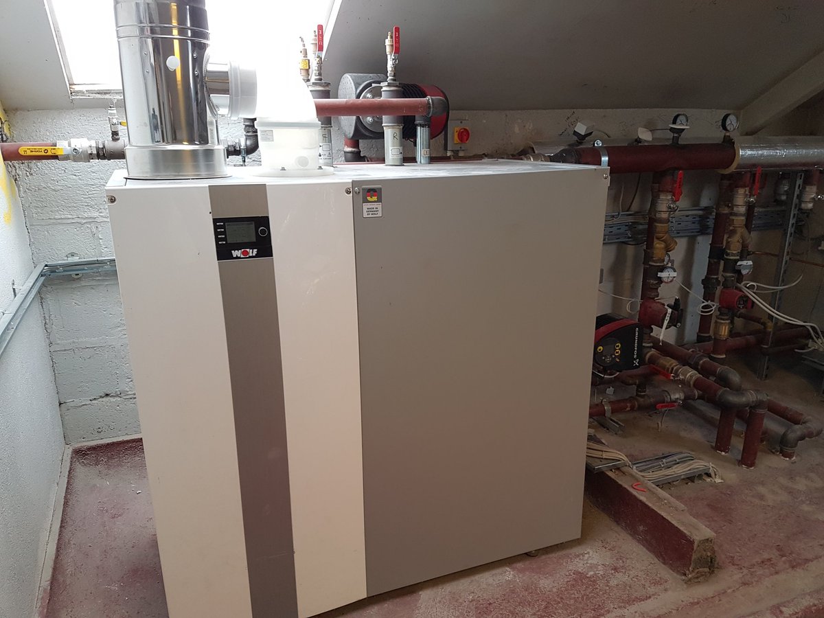 realwolfireland's tweet photo. #WOLF MGK-2 250KW Boiler heating a lot of animals @ Dublin Zoo!! Commissioning &amp; hand over were completed today. #boilers #madeingermany 🇩🇪 https://t.co/Y0GNC9fhZe