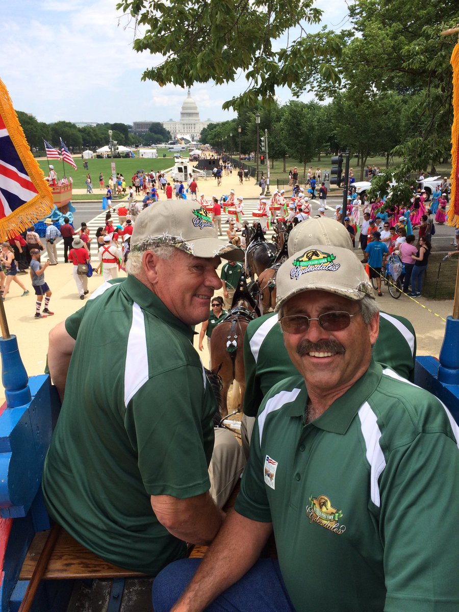 cousercattle's tweet photo. This is what American is all about!
You and me!
Any QUESTIONS? https://t.co/WgppS11XrW