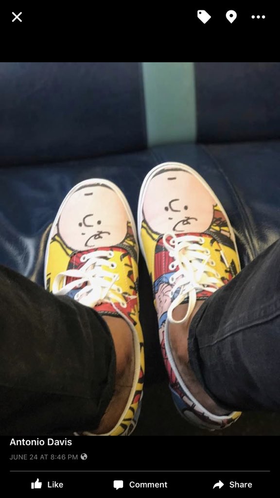 iammorebetter's tweet photo. I really dose this shit #weirdolife #peanuts #vans MoreBetter #newmusic (((((BIG ASS BAG)))). #bigassbag on #itunes #stoptify #SoundCloud https://t.co/yYYct4erIL