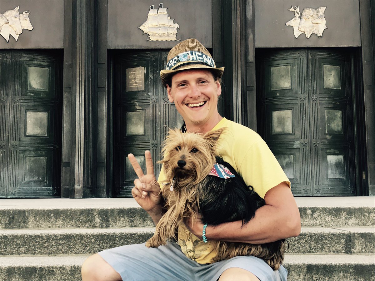 loganlovelight's tweet photo. Happy 4th Of July!!! Oregon State Capital
Half way point for #WalkForPeace2017  #Oregon2017 #PeacePetition #salem #departmentofpeace https://t.co/JUeXHsgRE4