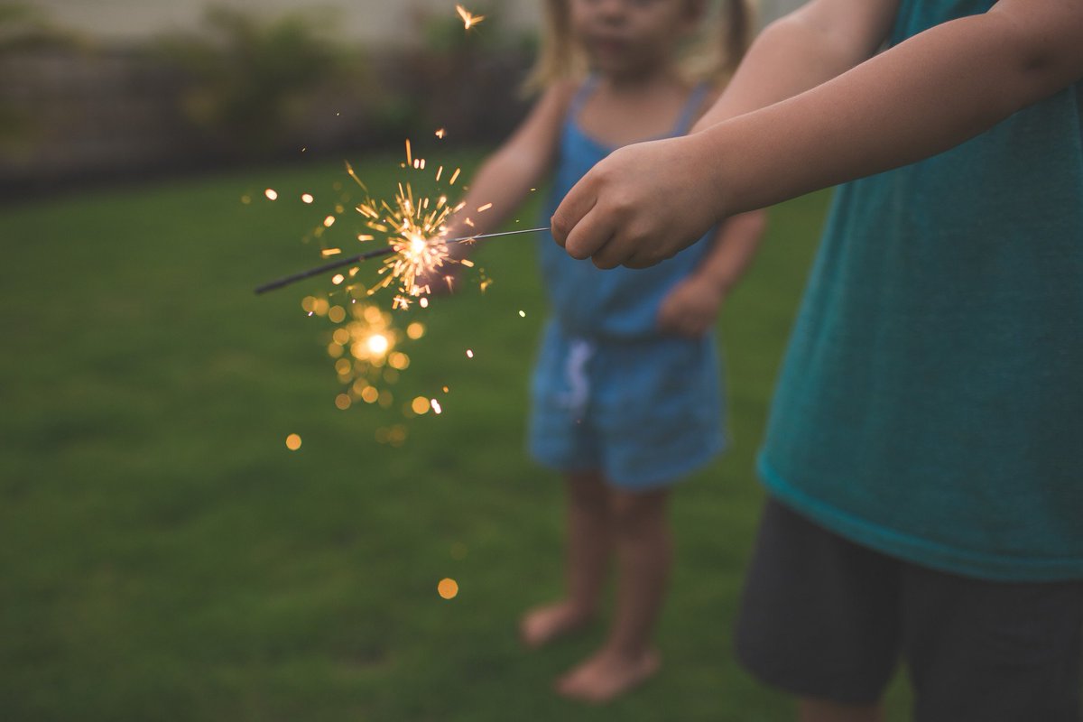 mainvuehomes's tweet image. Happy #4thofJuly! 

We hope your backyard gathering is fully of food, friends, family &amp;amp; a festive (safe!) firework finale. #MyMainVue